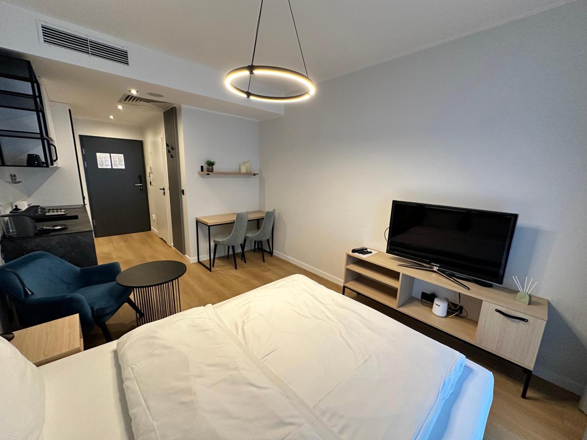 Plac Wolnosci 6 Contactless Check-In 24H 波兹南 外观 照片