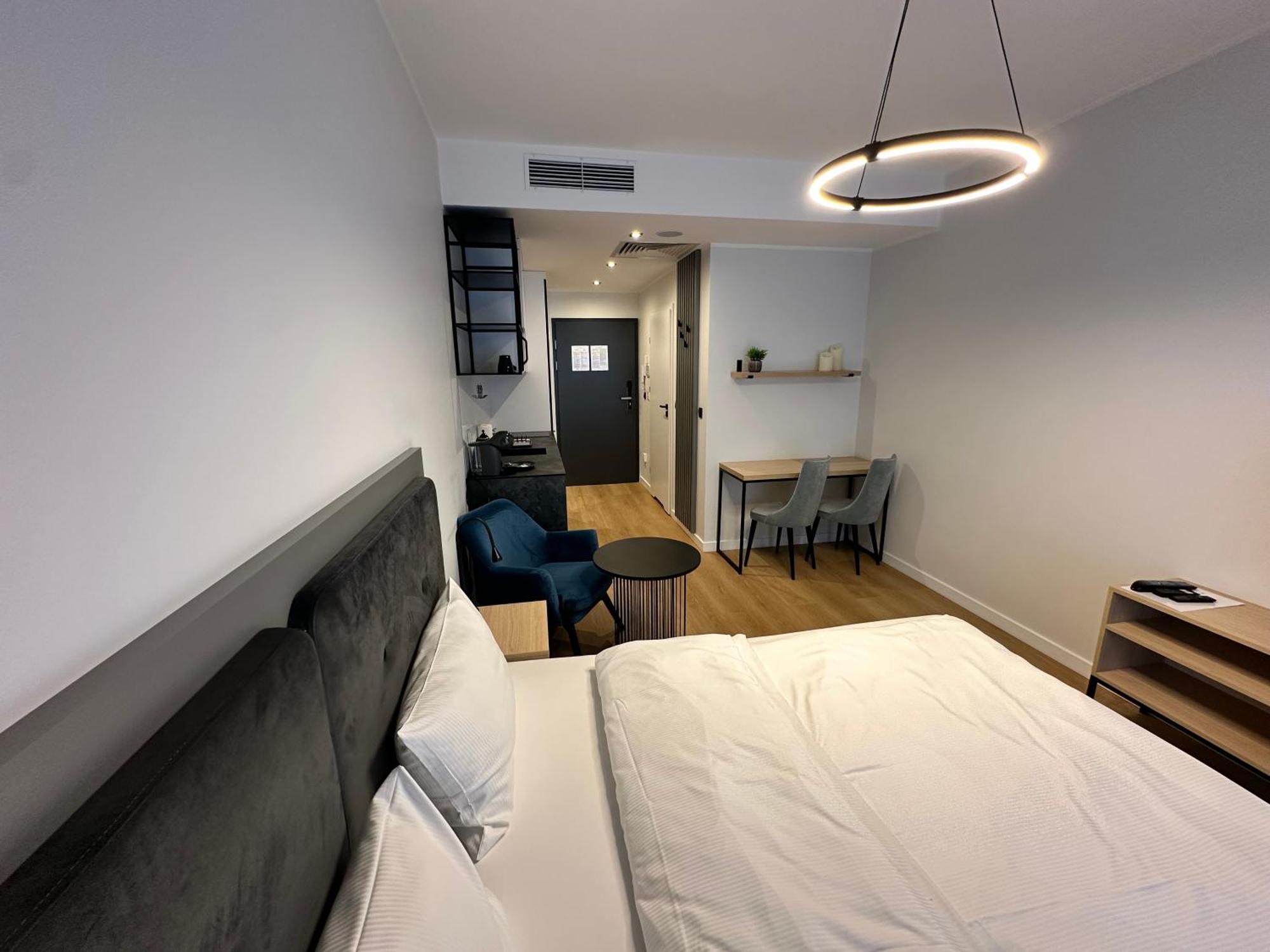 Plac Wolnosci 6 Contactless Check-In 24H 波兹南 外观 照片